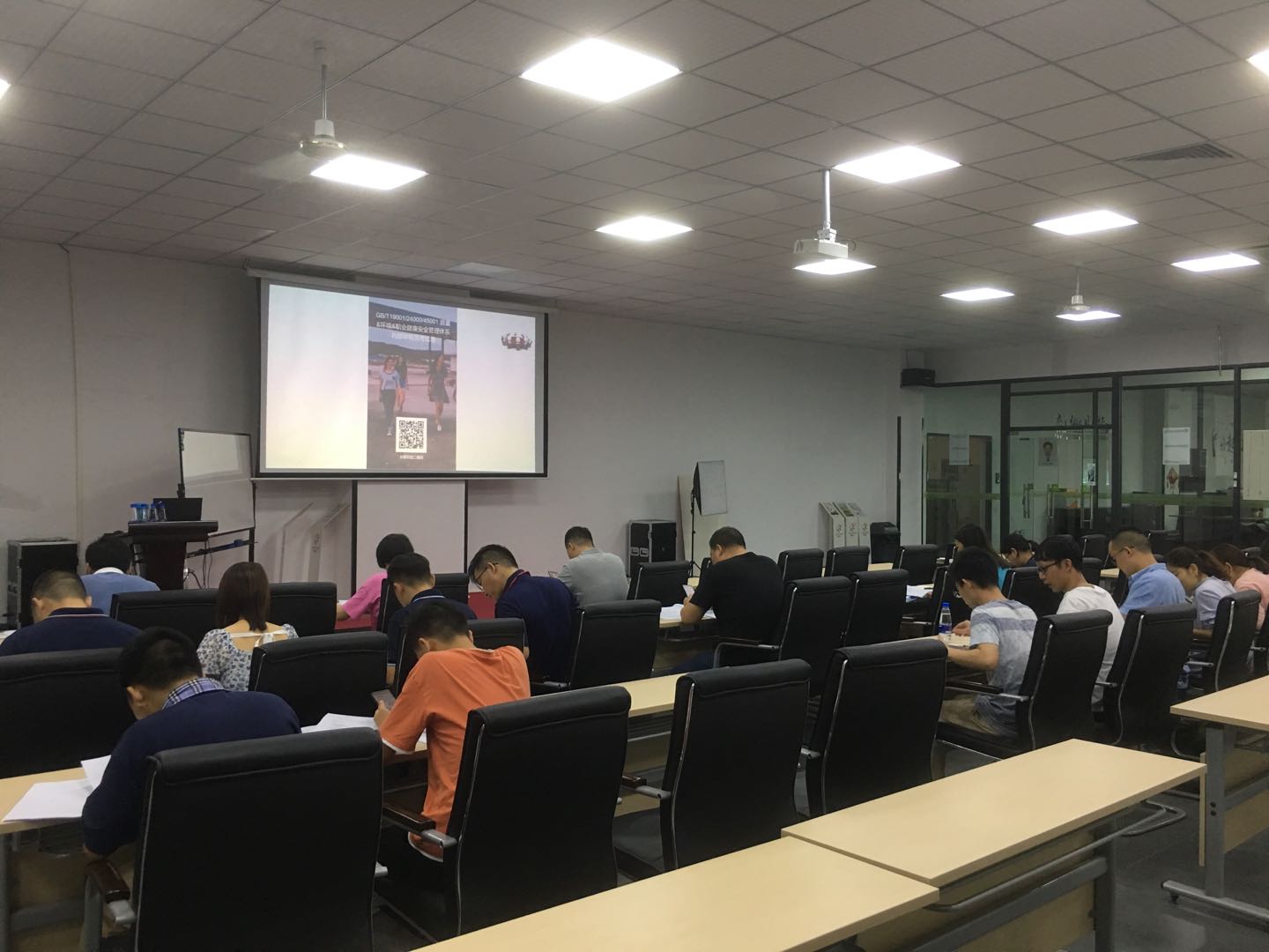 微信图片_20210930154728.jpg 微信图片_20210930154728.jpg