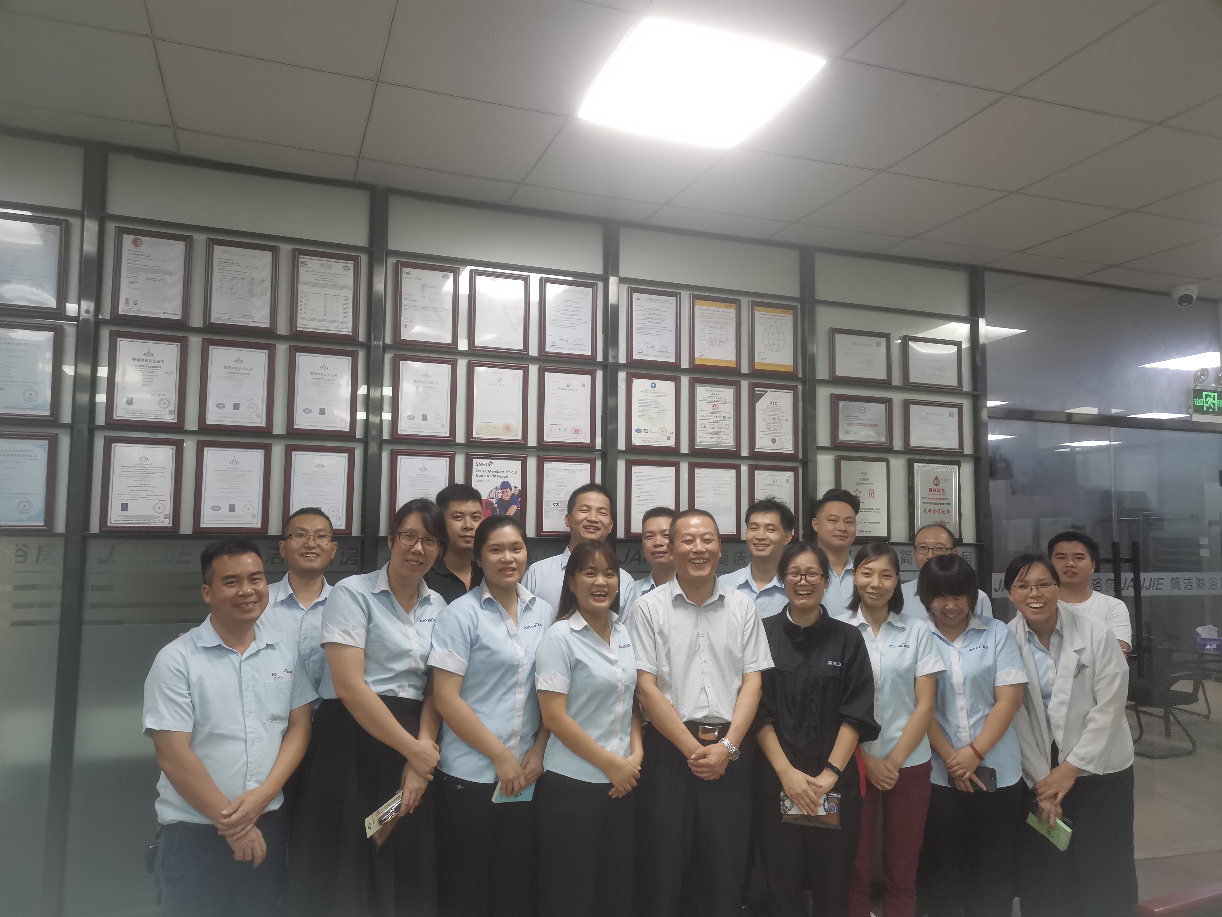 IMG_9211.JPG IMG_9211.JPG